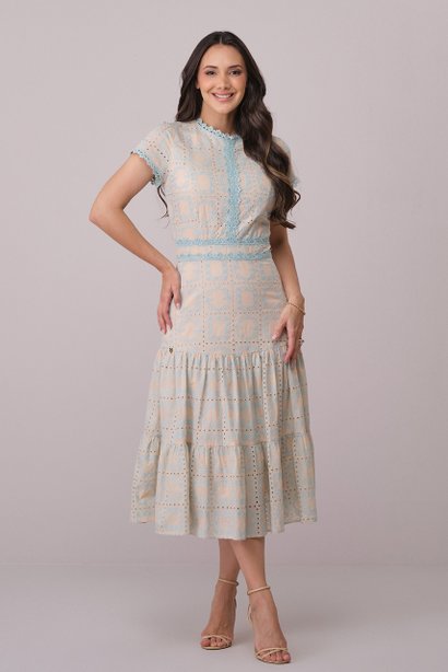 Vestido Azul Midi no Algodão Bordado Bela Tatá Martello