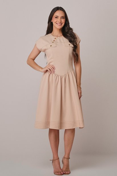 Vestido Bege Midi com Recortes e Botões Nagela Tatá Martello