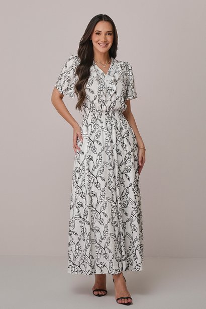 Vestido Preto Maxi Midi na Viscose Bordada Estela Tatá Martello