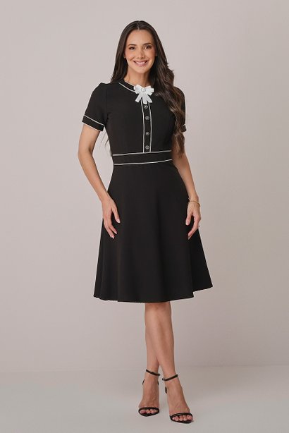 Vestido Preto Curto com Laço Elen Tatá Martello