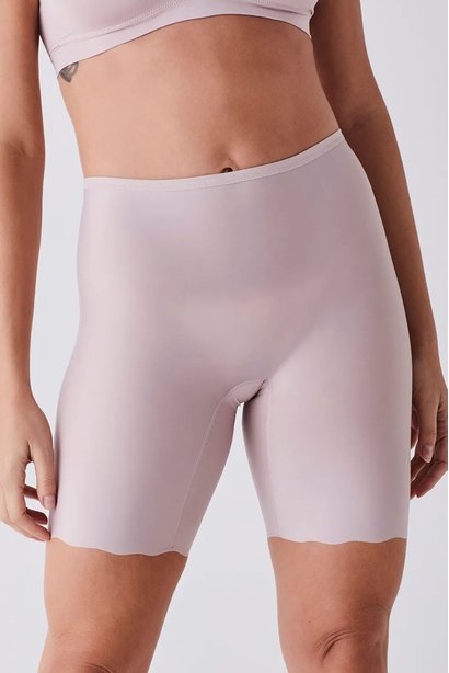 Bermuda Best-Friend Tata Martello